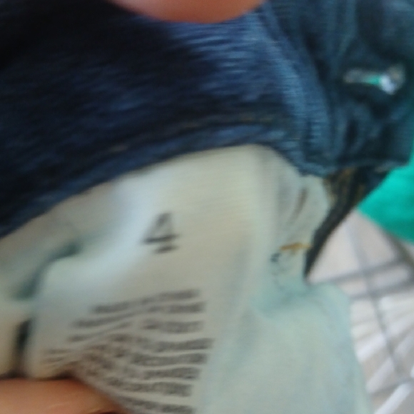 American Eagle Blue Jean Shorts Raw Hem - Picture 4 of 4